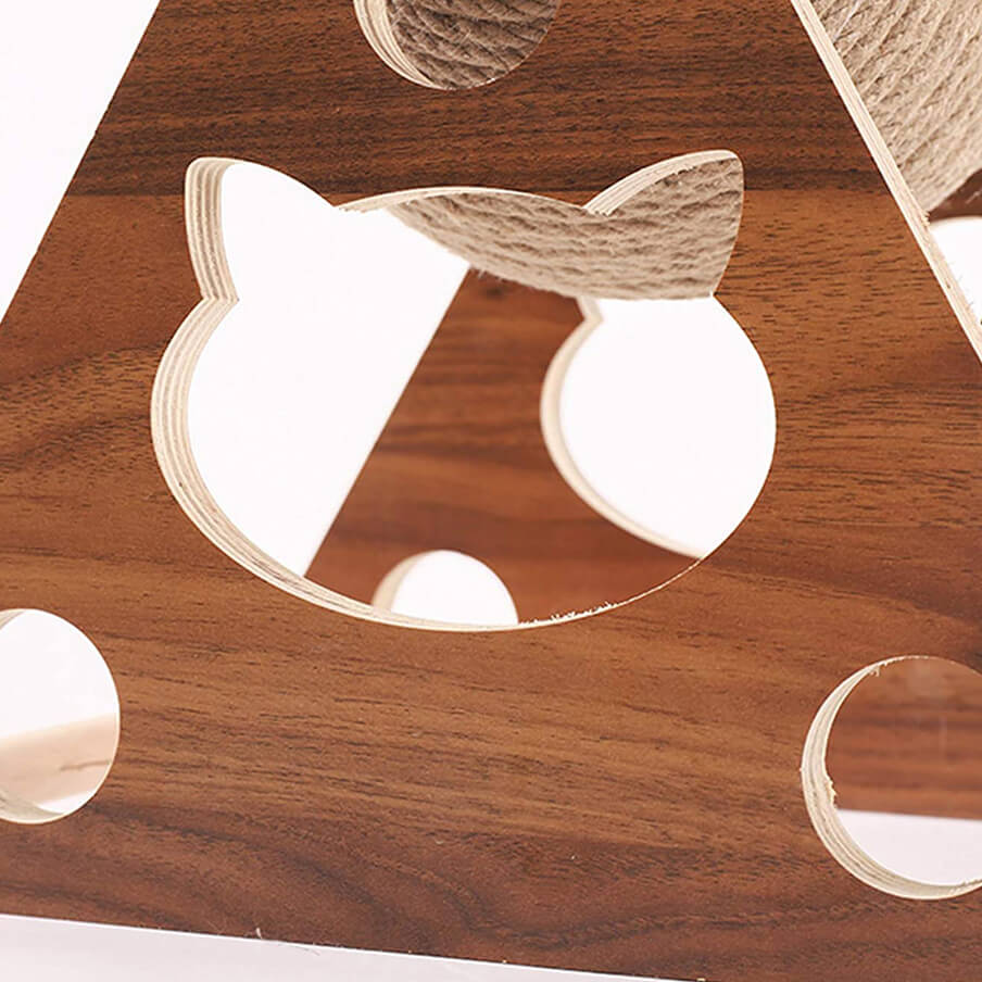 Distracto Ball Spinning Cat Toy